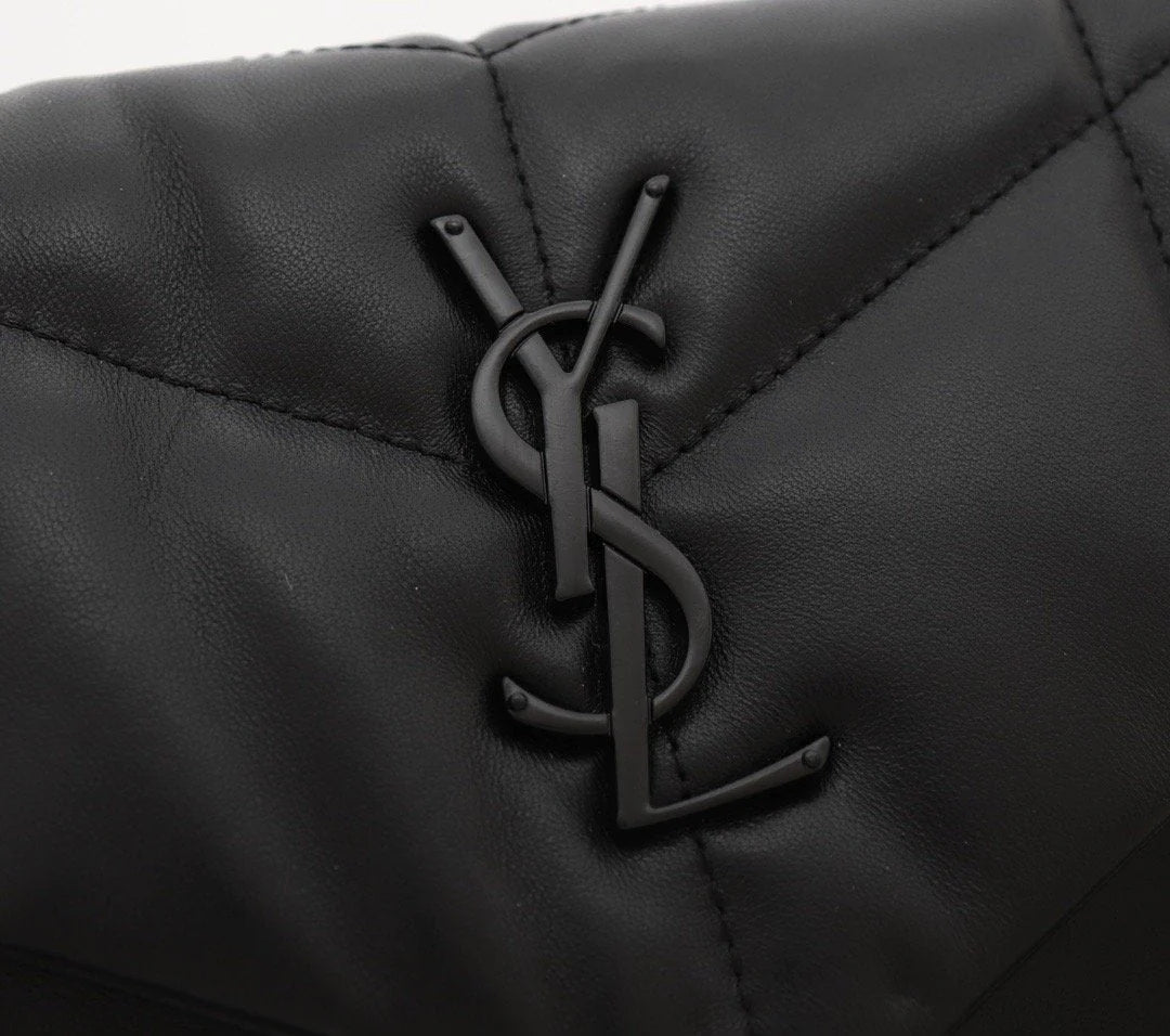 Saint Laurent Loulou Shoulder bag